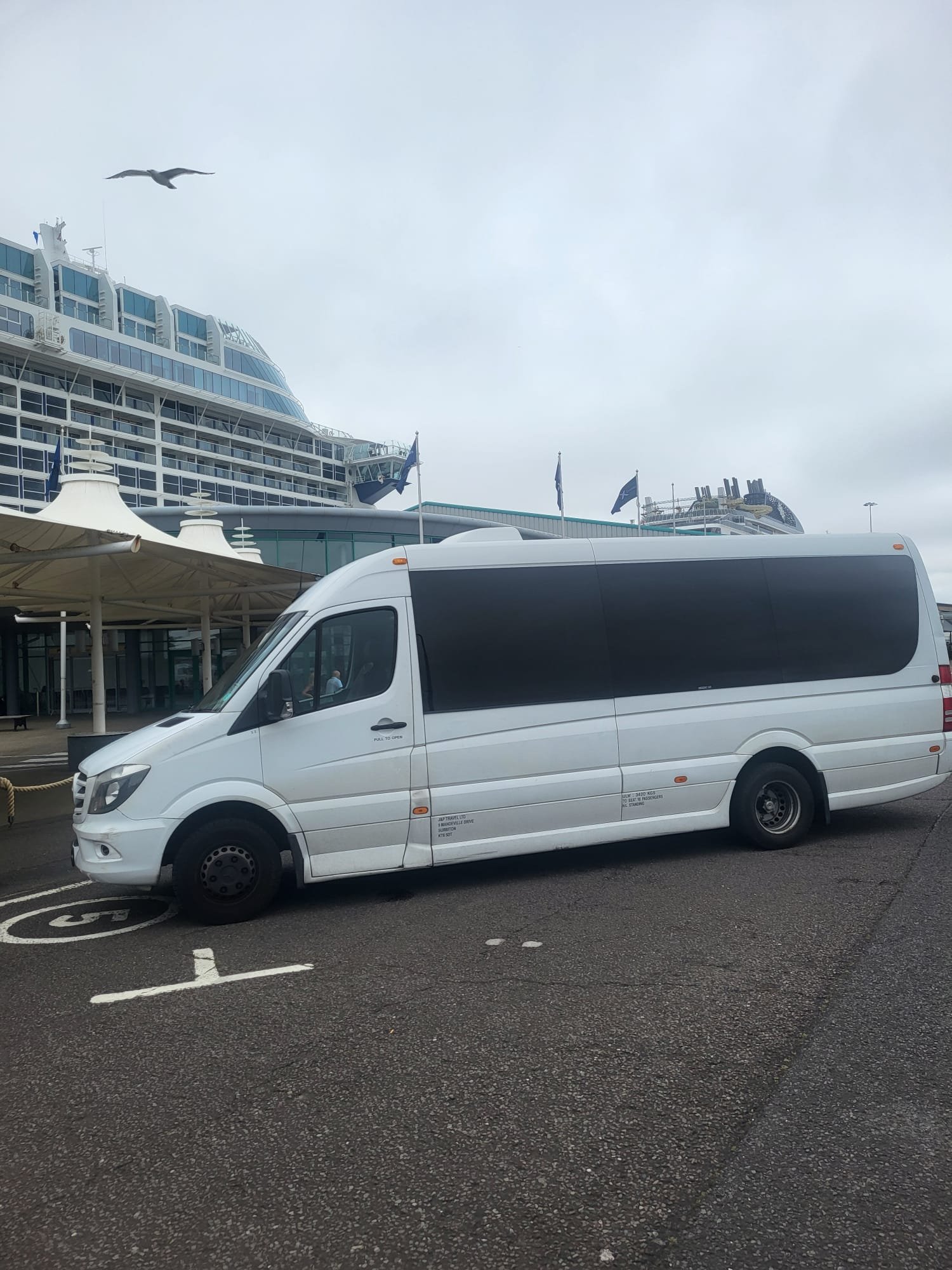 Mercedes-Benz Sprinter Minibus